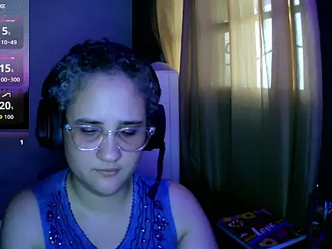 Snapshot of lolalicious_758 chatting on September 10, 2025, 9:47 pm lolalicious 758 online show from September 10, 2025, 9:47 pm