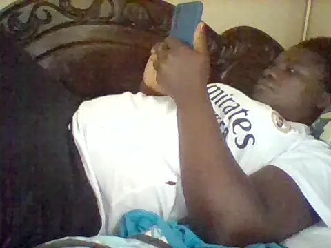 missarpie online show from September 18, 2025, 9:45 am