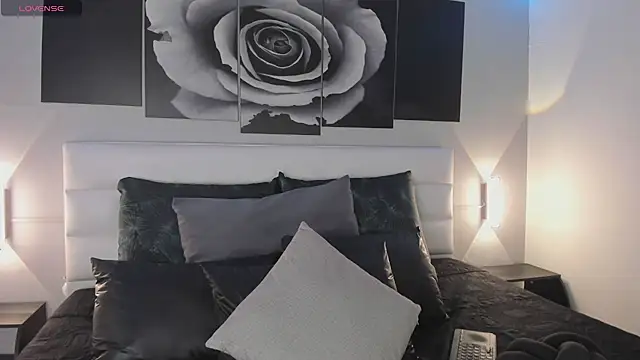 sofi bakerr online show from October 2, 2025, 11:35 am