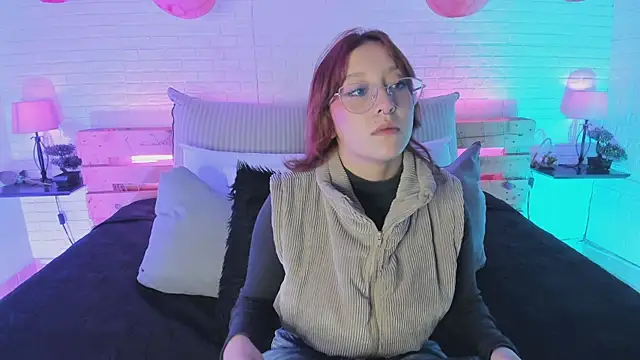 sofi bakerr online show from March 6, 2025, 11:36 am