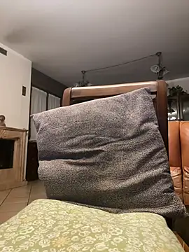 bookerr11 online show from April 19, 2026, 9:06 pm