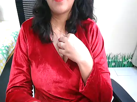 Snapshot of Inviting_Aanya chatting on November 8, 2025, 5:49 pm Inviting Aanya online show from November 8, 2025, 5:49 pm