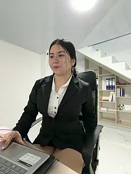 VAL PRINCESS online show from December 17, 2025, 12:48 am