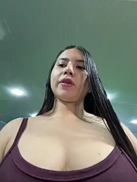 Snapshot of VAL_PRINCESS chatting on April 16, 2026, 1:28 am VAL PRINCESS online show from April 16, 2026, 1:28 am