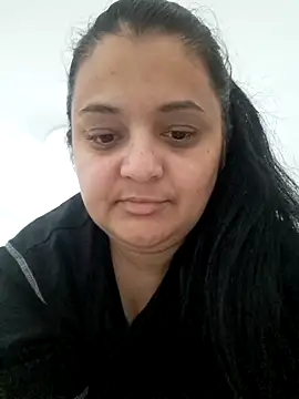 sarahhh1987 online show from February 4, 2026, 7:14 am