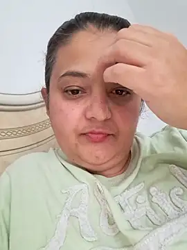 Snapshot of sarahhh1987 chatting on October 18, 2025, 6:37 am sarahhh1987 online show from October 18, 2025, 6:37 am