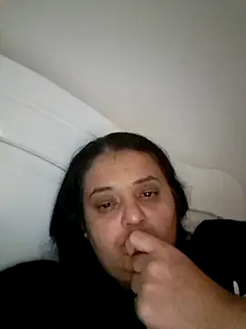 Snapshot of sarahhh1987 chatting on November 9, 2025, 7:40 pm sarahhh1987 online show from November 9, 2025, 7:40 pm