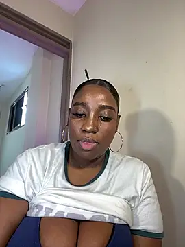 Perlasexyu1 online show from April 10, 2026, 1:07 pm