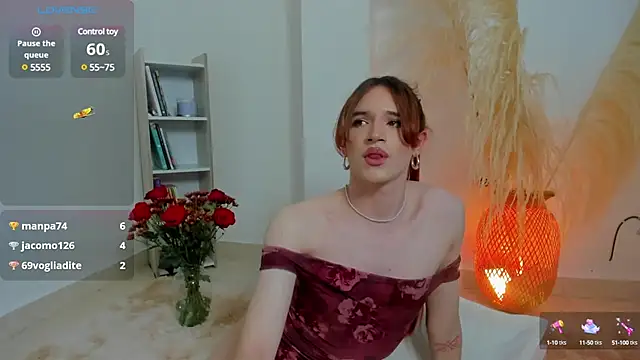AnntoniaWood online show from February 14, 2025, 5:14 pm