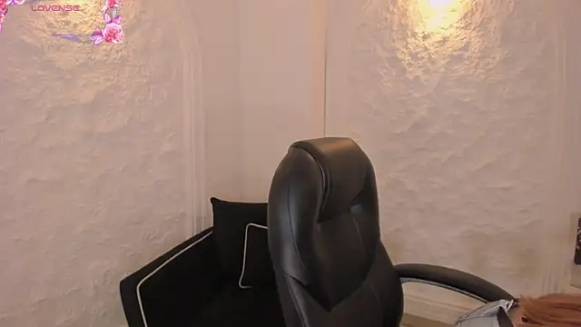 Snapshot of BellaRose_X chatting on September 18, 2025, 3:20 am BellaRose X online show from September 18, 2025, 3:20 am