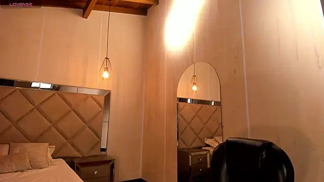 ViolettHansson online show from January 13, 2026, 6:45 pm