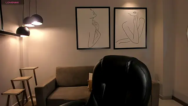 AliceHarper  online show from October 29, 2025, 7:46 pm