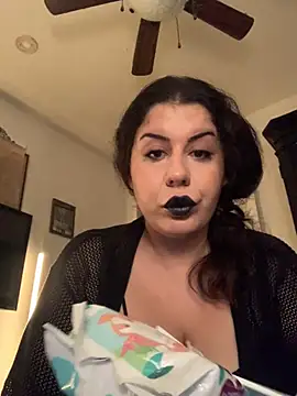 holyeroticss online show from February 18, 2026, 2:31 am