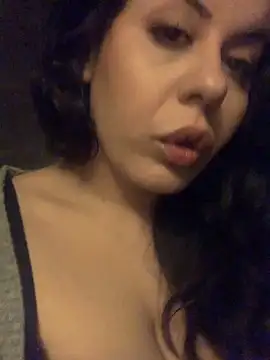 holyeroticss online show from November 8, 2025, 2:26 am