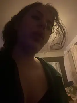 holyeroticss online show from February 21, 2026, 4:03 am