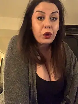 holyeroticss online show from February 4, 2026, 1:22 am