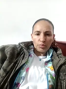 Divalive 28 online show from February 12, 2025, 11:41 pm