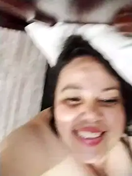 lunanataly online show from February 20, 2025, 3:23 am