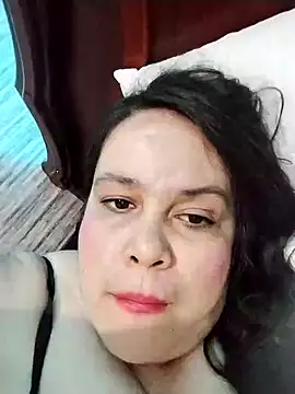 lunanataly online show from February 17, 2025, 1:25 am