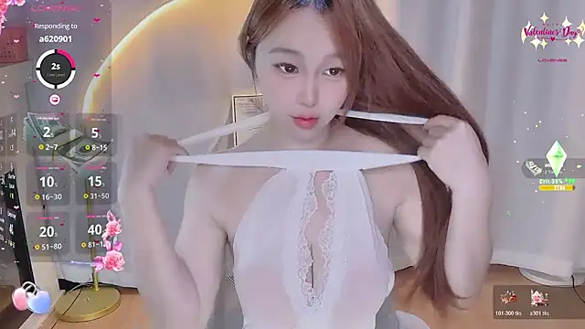 Kiss-18 online show from August 9, 2026, 3:23 am