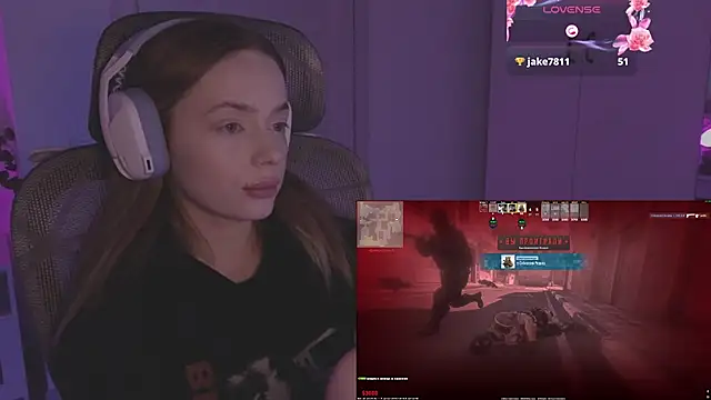 Snapshot of _MayShy_ chatting on November 21, 2025, 8:13 am MayShy online show from November 21, 2025, 8:13 am