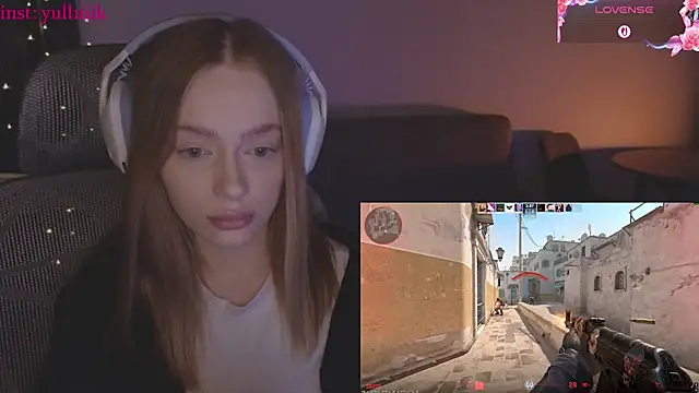 Snapshot of _MayShy_ chatting on December 19, 2025, 3:25 pm MayShy online show from December 19, 2025, 3:25 pm