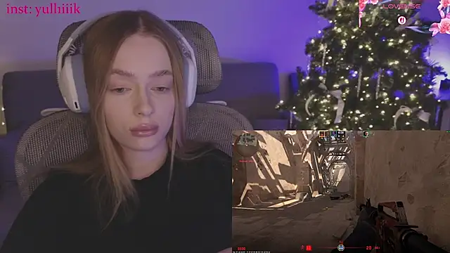 Snapshot of _MayShy_ chatting on December 16, 2025, 11:03 am MayShy online show from December 16, 2025, 11:03 am