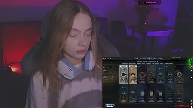 Snapshot of _MayShy_ chatting on December 2, 2025, 6:15 am MayShy online show from December 2, 2025, 6:15 am