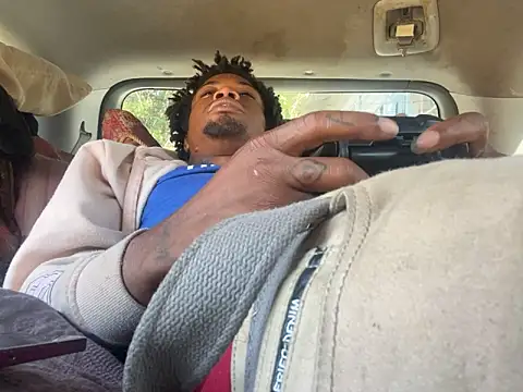 Snapshot of SlimeCrownzOut5 chatting on September 27, 2025, 3:51 pm SlimeCrownzOut5 online show from September 27, 2025, 3:51 pm