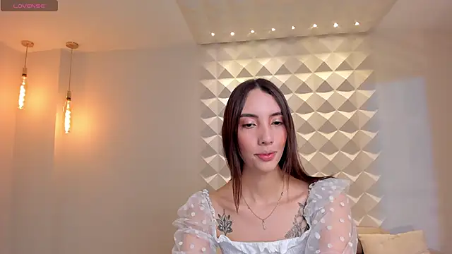 AnaisNin online show from February 9, 2025, 11:25 am
