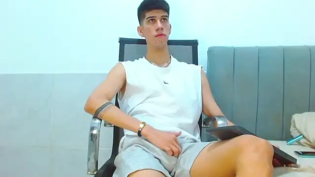 jhony-sex online show from April 14, 2026, 10:53 am