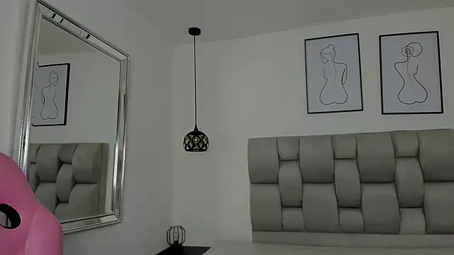 Snapshot of Susan-Sweet-7 chatting on October 18, 2025, 7:38 pm Susan-Sweet-7 online show from October 18, 2025, 7:38 pm