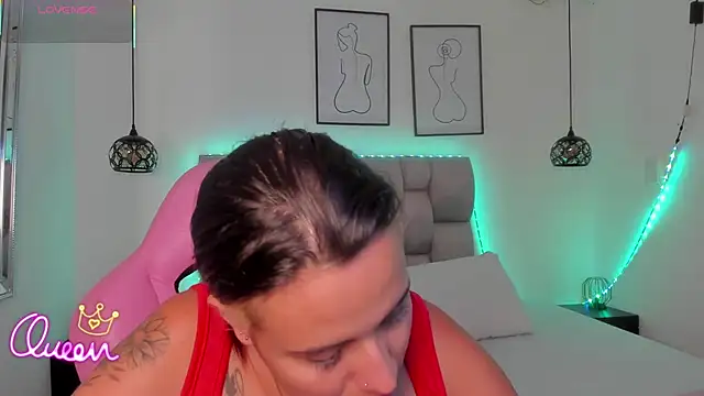 Snapshot of Susan-Sweet-7 chatting on February 16, 2026, 8:18 pm Susan-Sweet-7 online show from February 16, 2026, 8:18 pm