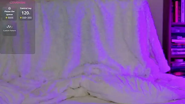 Snapshot of Kara-Nuna chatting on September 29, 2025, 5:14 am Kara-Nuna online show from September 29, 2025, 5:14 am