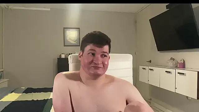 Lorenzo hernandez online show from November 12, 2025, 8:01 pm