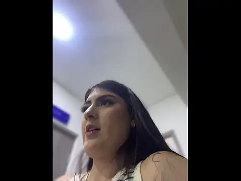 IrisBaker online show from March 21, 2026, 10:02 pm