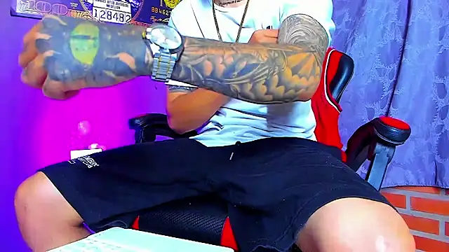 Snapshot of smoker445 chatting on October 30, 2025, 7:11 pm smoker445 online show from October 30, 2025, 7:11 pm