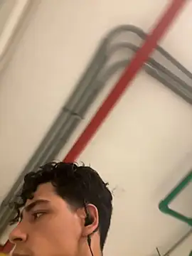 MrDareLover online show from March 18, 2025, 2:17 pm