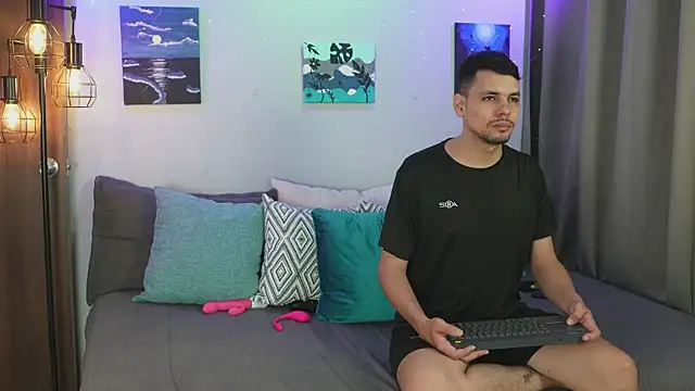 Snapshot of Cleoanubis- chatting on October 3, 2025, 3:52 am Cleoanubis- online show from October 3, 2025, 3:52 am