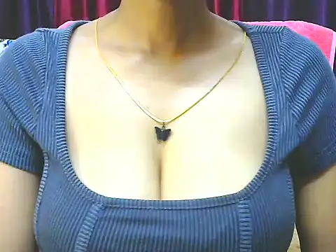 ishmita99 online show from March 1, 2026, 3:06 am