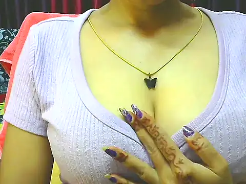 Snapshot of ishmita99 chatting on October 28, 2025, 4:46 am ishmita99 online show from October 28, 2025, 4:46 am