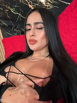 Snapshot of Alexandra_duque chatting on February 6, 2026, 8:49 pm Alexandra duque online show from February 6, 2026, 8:49 pm