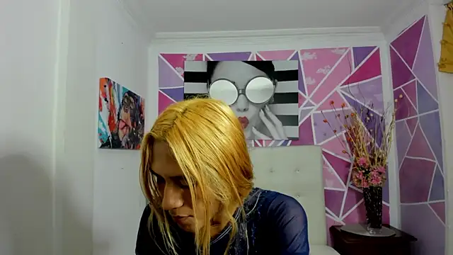 Brisahott online show from January 20, 2025, 2:03 pm