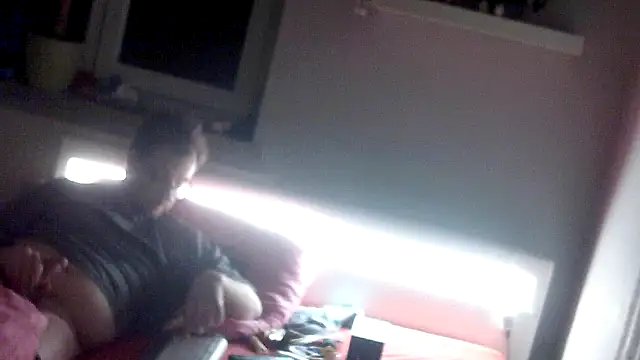 Snapshot of larsgessner30 chatting on February 4, 2026, 1:55 am larsgessner30 online show from February 4, 2026, 1:55 am