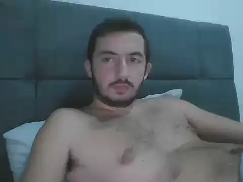 laynufff online show from October 30, 2025, 5:10 pm