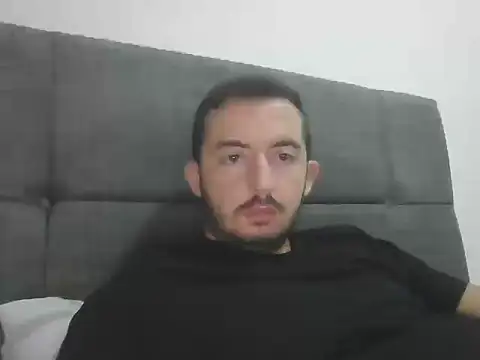 laynufff online show from October 11, 2025, 6:09 pm