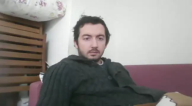 laynufff online show from February 3, 2025, 11:42 am