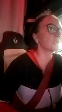 cuplubijoanna online show from March 4, 2025, 9:22 pm