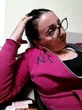 cuplubijoanna online show from February 8, 2026, 7:11 pm