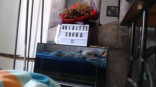 Snapshot of yohatinelly07 chatting on September 25, 2025, 5:30 pm yohatinelly07 online show from September 25, 2025, 5:30 pm